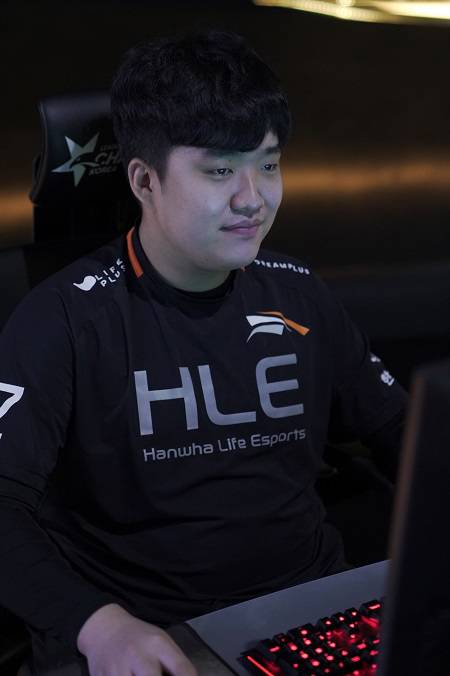 상윤 선수의 현역 시절 경기 모습. 그는 올해로 데뷔 6년 차를 맞았다. /한화생명e스포츠 제공