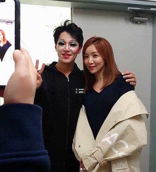 이규형 윤세아