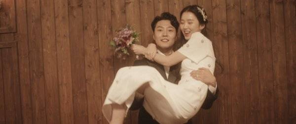 [사진출처 하우엔터테인먼트]