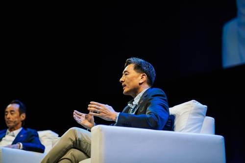 6일(현지시간) 미국 샌프란시스코에서 열린 '삼성 CEO 서밋'에서 김정상 교수가 발언하고 있다. [삼성전략혁신센터 제공=연합뉴스]