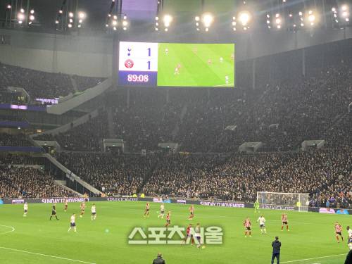 런던 | 이동현통신원