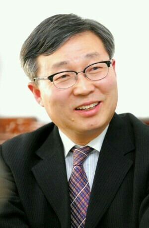 한국도서학회장으로 선출된 김민영 군산대 교수.© News1