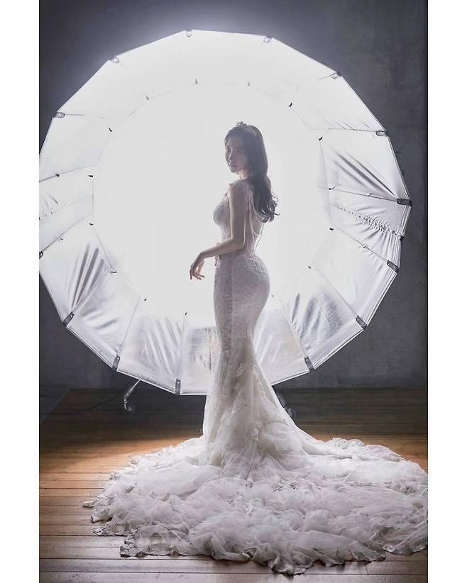 ▲ 모델 신재은이 결혼했다. 출처l신재은 SNS