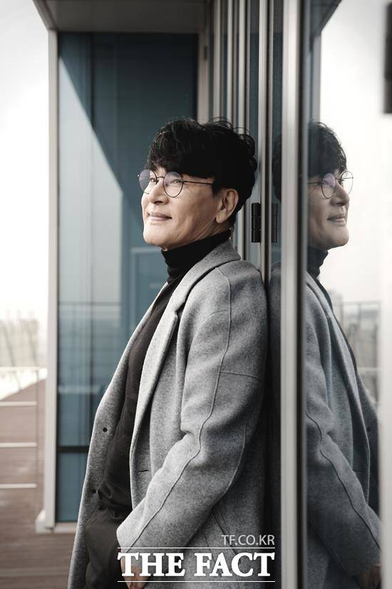 조항조는 드라마 열풍을 일으킨 '사랑찾아 인생찾아' 이후 '그놈의 사랑' '사랑꽃' '브라보' '최고의 결혼' '오빠가 뛴다' 등의 드라마 OST를 불러 호평을 얻었다. / 이선화 기자