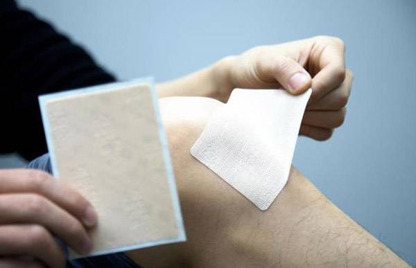 파스의 화끈거리는 느낌은 효능이 아닌 부작용일 수 있다./사진=헬스조선 DB