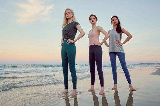 레깅스 광고 이미지.