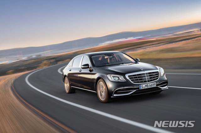 [서울=뉴시스]메르세데스 마이바흐 S클래스