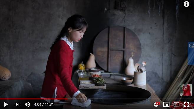 중국 인기 유튜버 리쯔치. 유튜브 화면 캡처