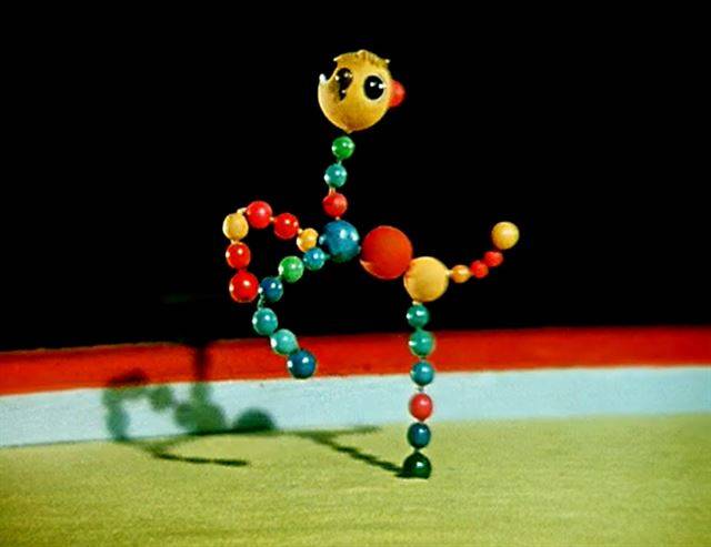 로샤리크(LosharikㆍЛошарик)는 본래 1971년 구소련에서 만들어진 동명의 만화영화 캐릭터 주인공의 이름이다. 로샤리크는 알록달록한 구체로 이루어진 말의 모습을 하고 있는데, 군사 전문가들은 러시아 해군 잠수함 '로샤리크'의 유선형 선체 안에 7개의 구체 티타늄 기밀실이 들어 있어 이 같은 이름이 붙었다고 추정하고 있다. 위키피디아 캡처