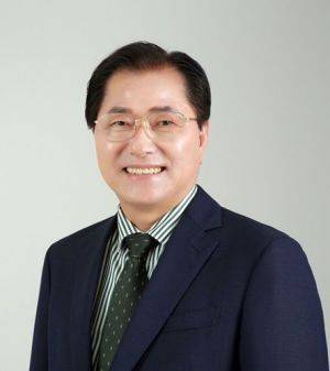 신우철 전남 완도군수. 사진=전남 완도군 제공