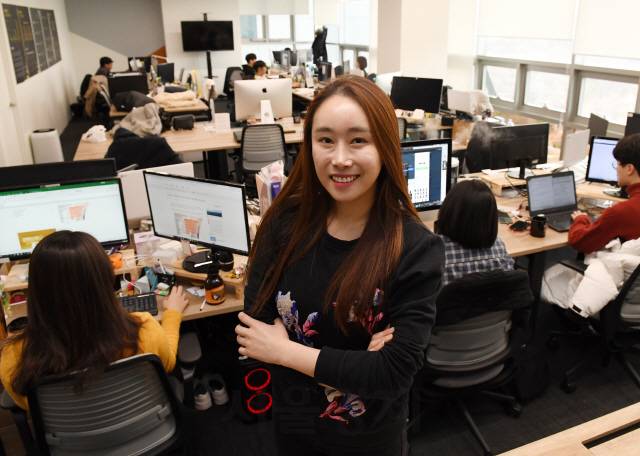 맹서현 커뮤니케이션앤컬쳐 대표가 13일 서울 강남구 사무실에서 본지와 인터뷰를 갖고 있다./성형주기자