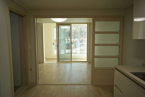 행복주택 내부는 민간아파트 못지 않게 고급스러워 신혼부부들도 만족한다.