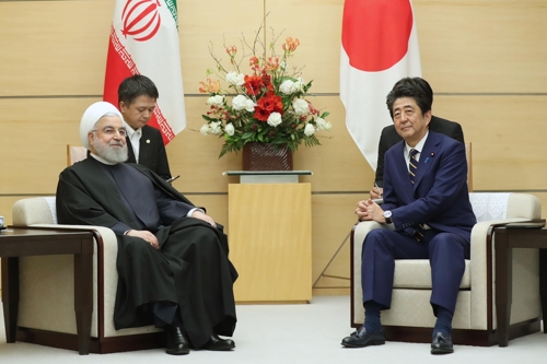 20일 도쿄에서 열린 이란-일본 정상회담 [이란 대통령실]