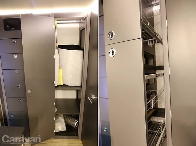 후면 전체를 차지하는 수납장