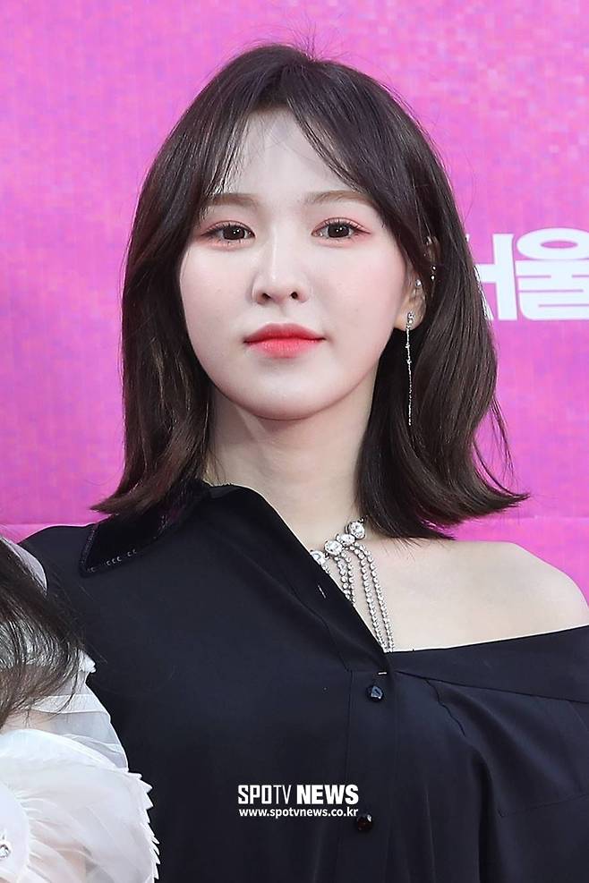 ▲ 레드벨벳 웬디가 SBS '가요대전' 리허설 도중 추락해 얼굴, 골반 부상 및 손목 골절을 당했다. ⓒ곽혜미 기자