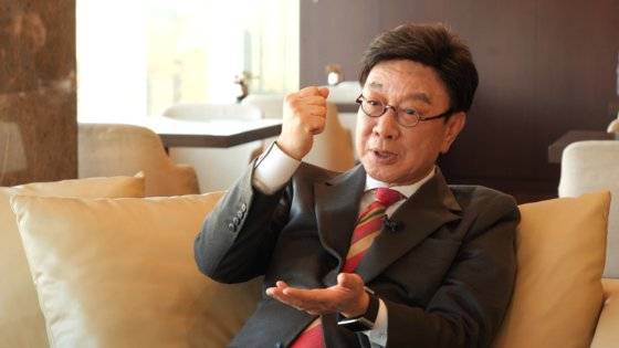 최성해 동양대 총장이 중앙일보와 인터뷰를 하고 있다. 공성룡 기자