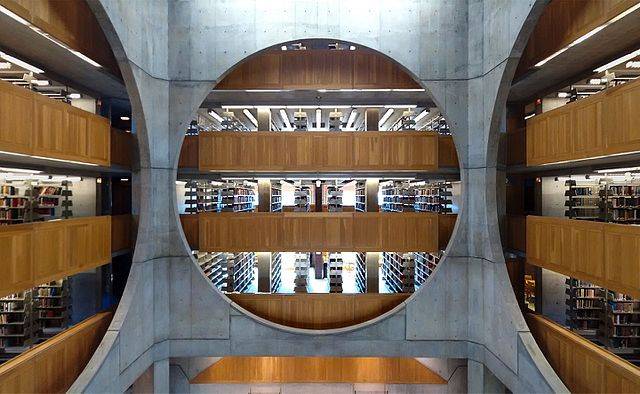 필립 엑시터 도서관(Phillips Exeter Academy Library) /사진=wikimedia