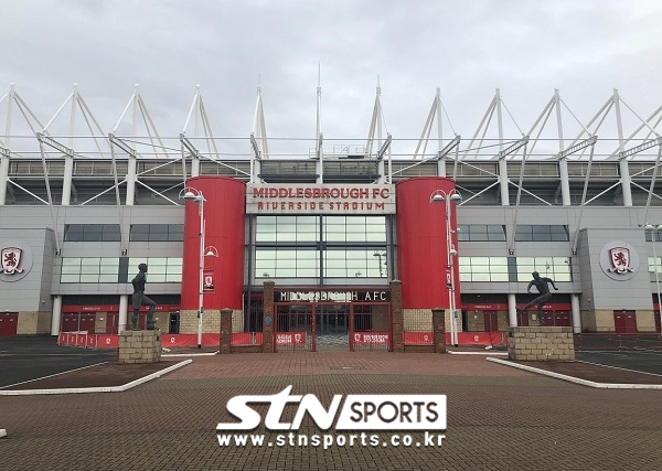 우드게이트가 헌신한 고향팀 미들즈브러. 그 홈구장 리버사이드 스타디움.