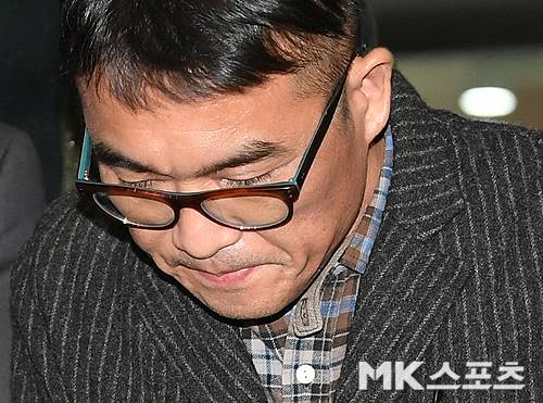 김건모, 진실 밝혀지길..