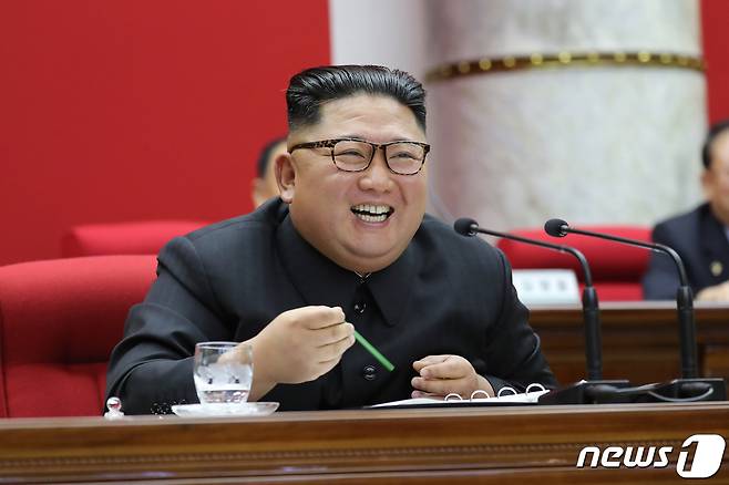 (평양 노동신문=뉴스1) = 김정은 북한 국무위원장. [국내에서만 사용가능. 재배포 금지. DB 금지. For Use Only in the Republic of Korea. Redistribution Prohibited] rodongphoto@news1.kr