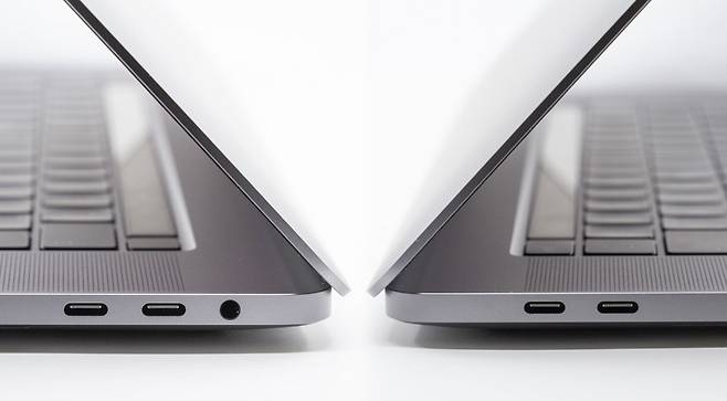 좌우 총 4개의 썬더볼트 3 포트, 오디오 단자가 배치돼있다.