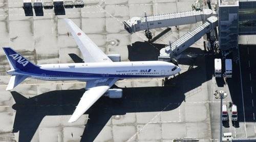 중국 우한서 귀국한 일본인 중 5명 발열·기침으로 병원 이송 (도쿄=연합뉴스) 이세원 특파원 = 중국 우한시에서 일본인을 태우고 온 일본 정부 전세기가 29일(현지시간) 오전 도쿄 하네다공항에 도착해 있다. 2020.1.29 sewonlee@yna.co.kr