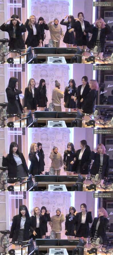 보이는 라디오 화면