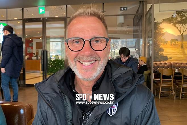 ▲ 스포티비뉴스와 단독 인터뷰를 가진 토르스텐 핑크 감독 ⓒ한준 기자