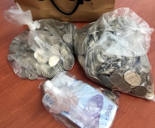 광주 광산구 첨단2동 복지센터에 익명의 시민이 두고 간 성금 [광주 광산구 제공. 재판매 및 DB 금지]