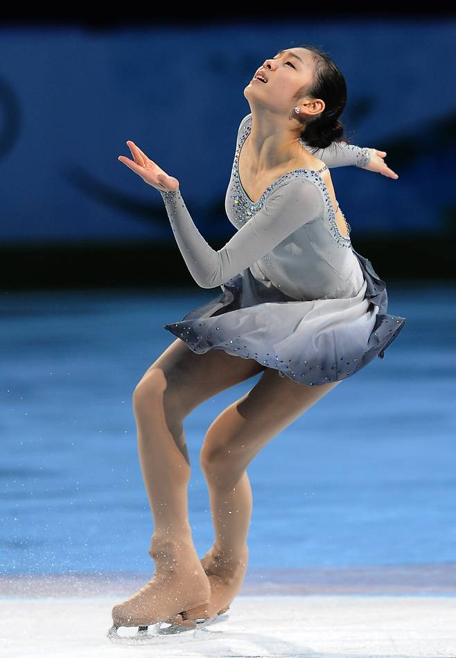 갈라쇼에서 환상적인 아이스쇼를 선보이는 김연아