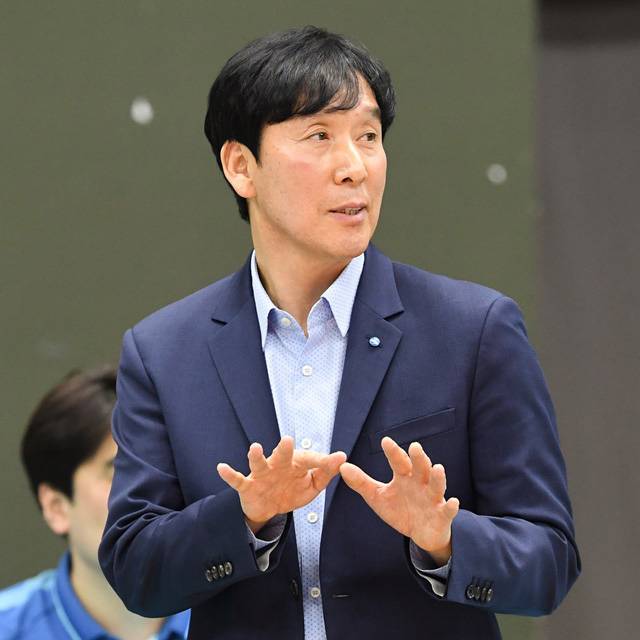 우리카드 신영철 감독. 한국배구연맹(KOVO) 제공