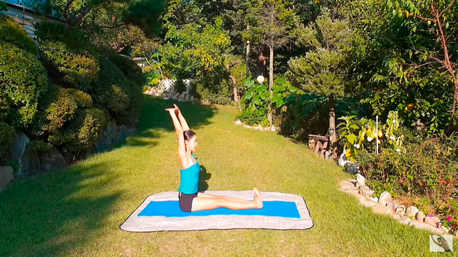 스트레칭·홈트레이닝 유튜브 채널 '강하나스트레칭' / 사진=유튜브 캡처