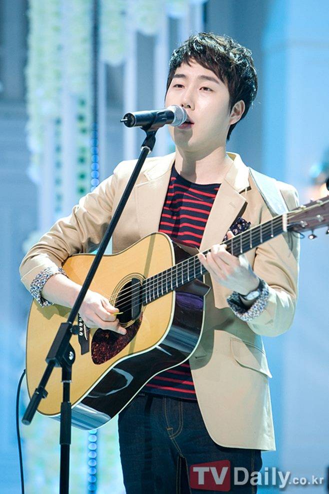 장범준 실버판테온 흔들리는 꽃들속에서 놀면뭐하니 롤 사이트 악보 노래 노래방에서