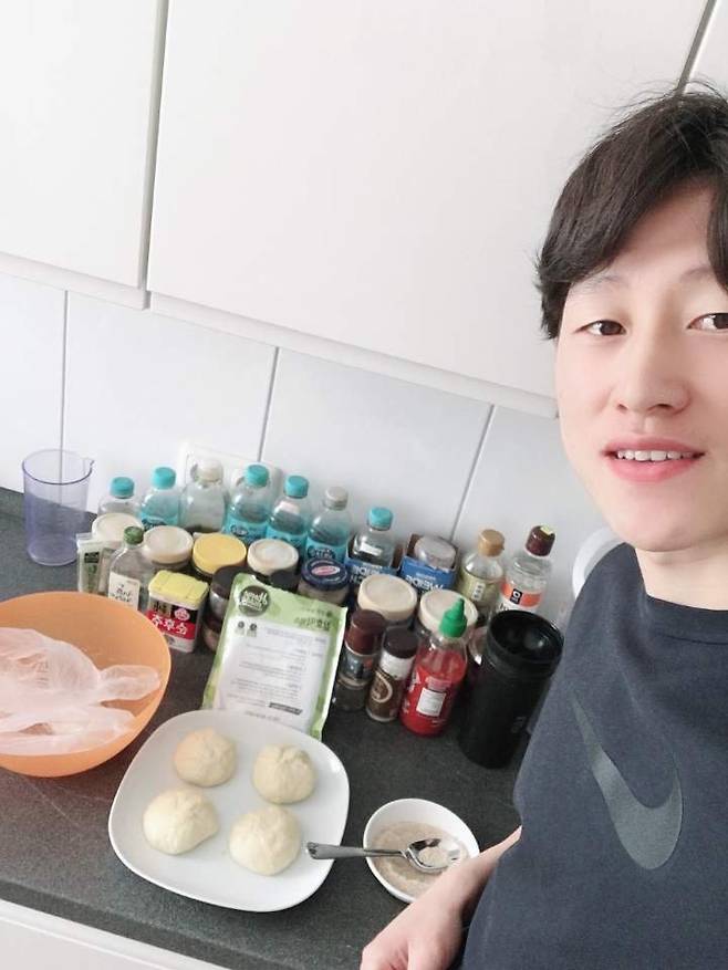 자가격리 기간 동안 삼시세끼를 홀로 챙겨먹어야했던 이재성은 다양한 요리에도 도전했다. [사진 이재성]