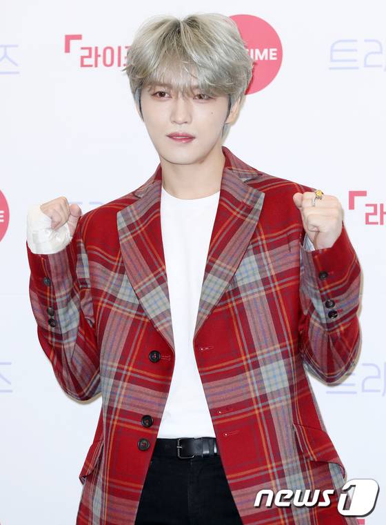 코로나19(신종 코로나 바이러스 감염증)에 감염됐다고 밝혔다가 번복해 논란을 일으킨 가수 겸 배우 김재중이 논란에 사과하면서도 "경각심을 가졌으면 하는 마음에서 한 일"이라고 설명했다. /사진=뉴스1