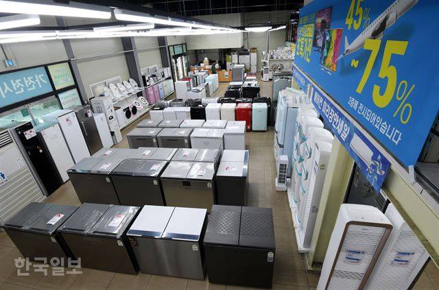 올랜드아울렛 파주본점의 가전 매장 정경. 고영권기자