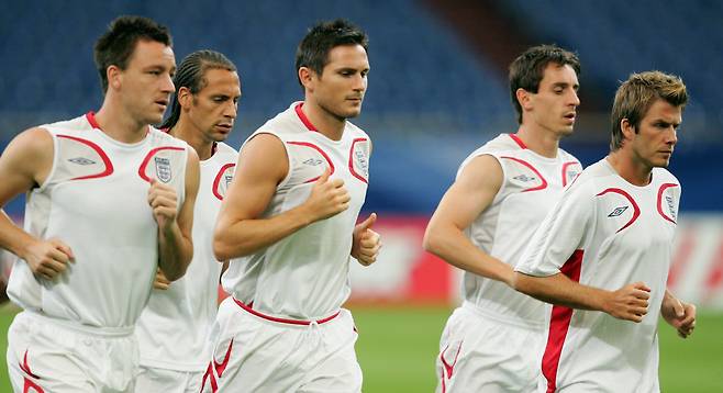 ◇왼쪽부터 존 테리, 리오 퍼디낸드, 프랭크 램파드, 게리 네빌, (이번 리스트에 없는)데이비드 베컴. 게티이미지코리아