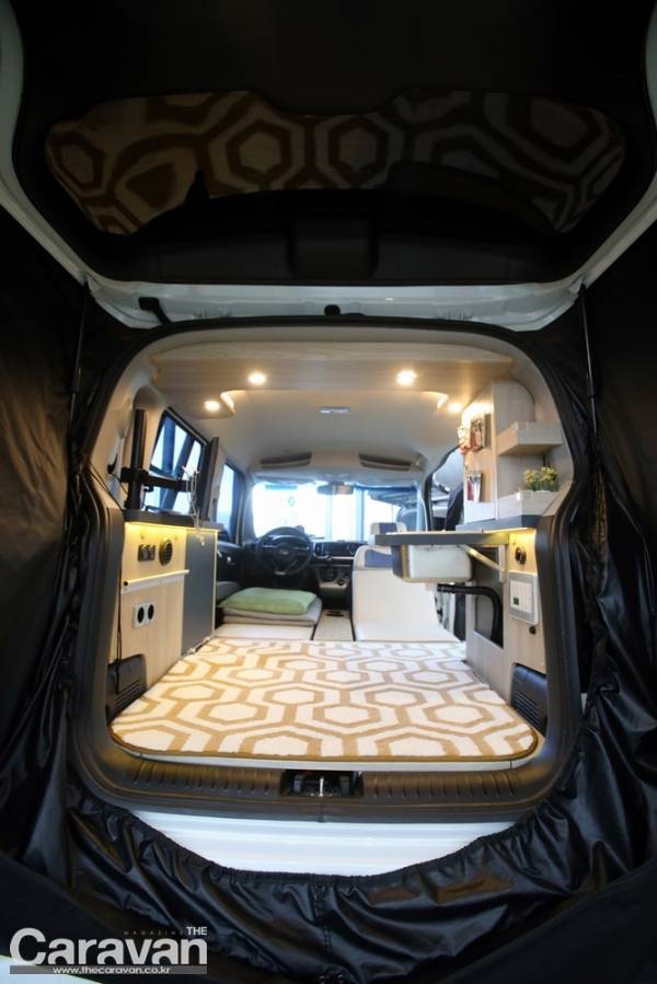 외부 확장 텐트까지 결합한 로디 프리미엄 모델