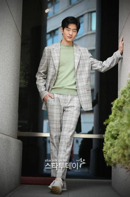 이승우는 롤모델이 조승우, 배우의 길을 열어준 은사가 남경읍이라며 애정과 존경을 표했다. 사진| 유용석 기자