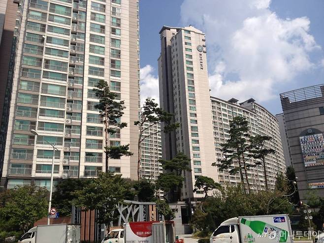 서울 송파구 잠실리센츠 아파트 전경. / 사진 = 이재윤 기자 / 사진=이재윤 기자
