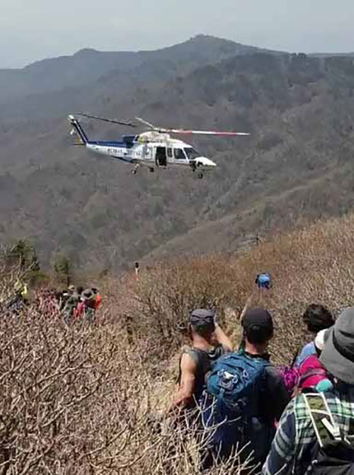 지리산 천왕봉 인근에서 추락한 헬기의 사고 전 모습