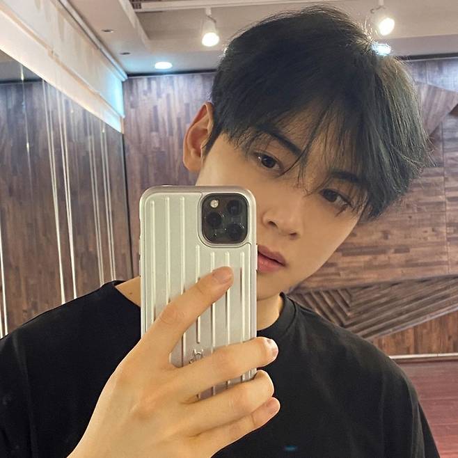 ▲ 차은우가 아스트로 컴백 준비 중이다. 출처l차은우 SNS
