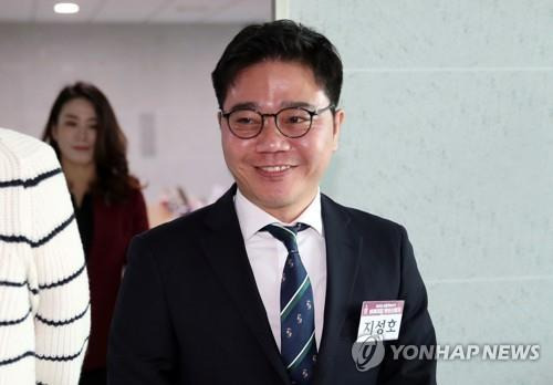 미래한국당 지성호 국회의원 당선인이 지난 3월 12일 국회 의원회관에서 비례대표 후보 면접을 마치고 면접장을 나서는 모습. [연합뉴스 자료사진]