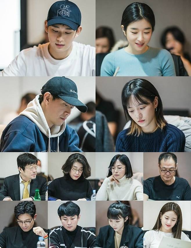 '사이코지만 괜찮아' 배우들이 대본 리딩하는 모습 (사진=tvN 제공)