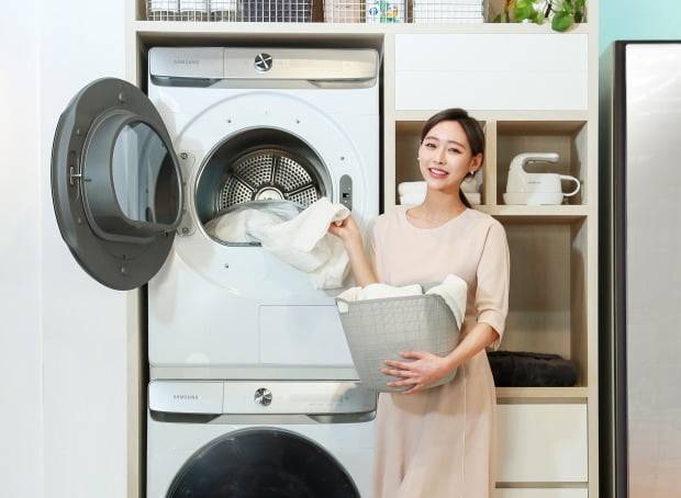 지난 1월 출시한 삼성 그랑데 AI 건조기·세탁기/사진제공=삼성전자