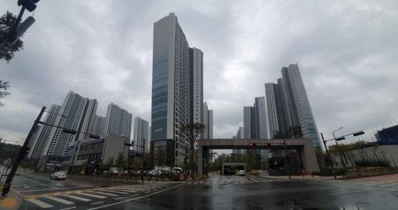 안산시 단원구 소재 신축단지인 초지역메이저타운푸르지오 전경. /사진=최동수 기자