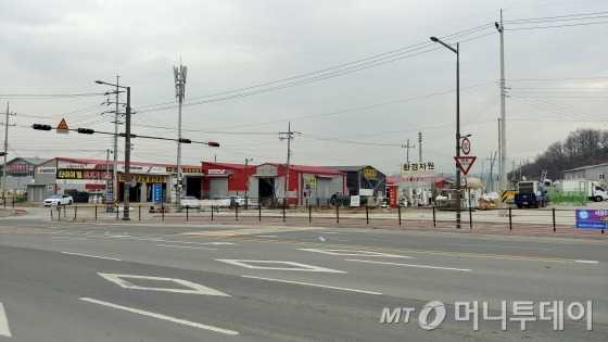 남양주 왕숙 신도시로 개발되는 경기 남양주시 진건읍 일대 그린벨트(개발제한구역)에 불법창고들이 영업을 하고 있다. / 사진=김사무엘