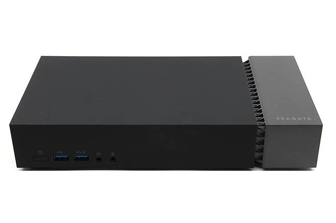 씨게이트 파이어쿠다 게이밍 독의 전면부.