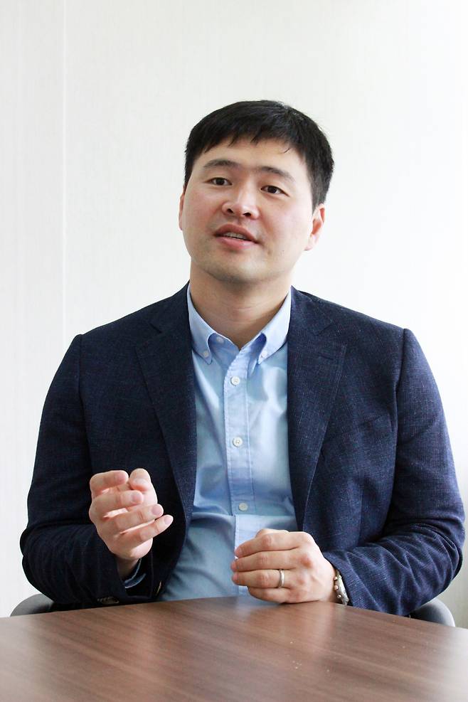 오는 28일 ‘헤럴드 부동산포럼 2020’에서 두번째 발표자로 나서는 이태희 한국건설산업연구원 부연구위원(도시 및 지역계획학 박사)은 “시장이 원하는 입지에 원하는 품질의 주택을 빠르게 공급하기 위해서는 정비사업에 지나치게 부과돼 있는 불합리한 규제완화가 절실하다”고 강조했다. [사진=건산연 제공]