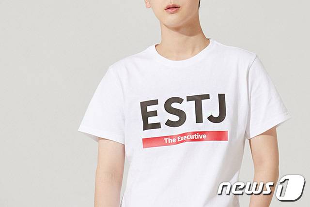 카카오메이커스, MBTI 티셔츠 (카카오메이커스 모바일 페이지 갈무리) © 뉴스1